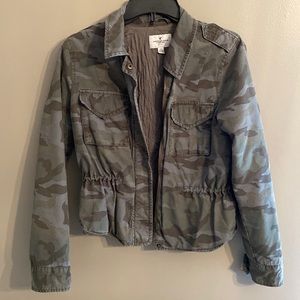 American Eagle Cropped Camo Jacket